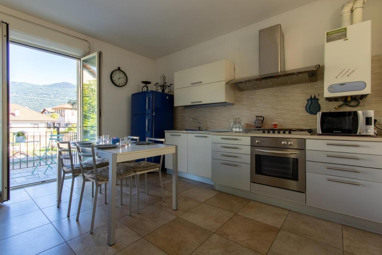 Cozy Apartment Mati Lago Maggiore Вербания Екстериор снимка